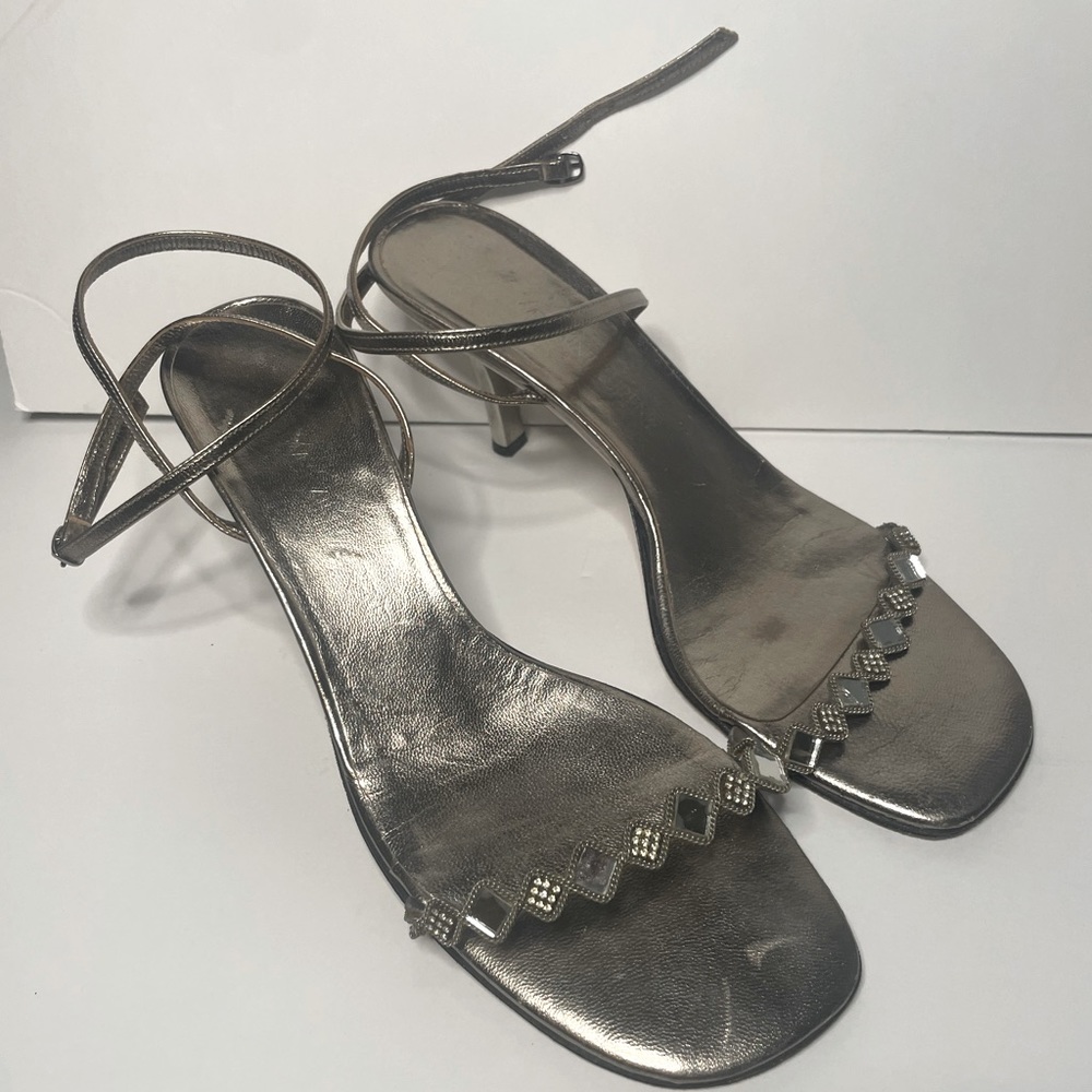 Authentic Yves Saint Laurent heels US size 9M